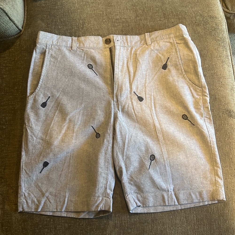 Racket ball embroidered short